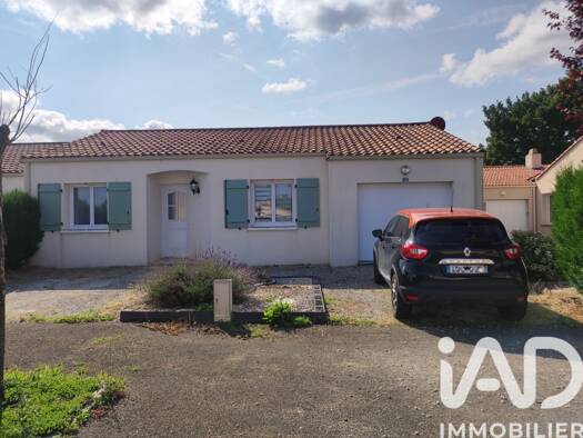 Maison de plain-pied à vendre 165 000 € 4 pièces 2 chambres 69 m² 375 m² de terrain Vendrennes 85250