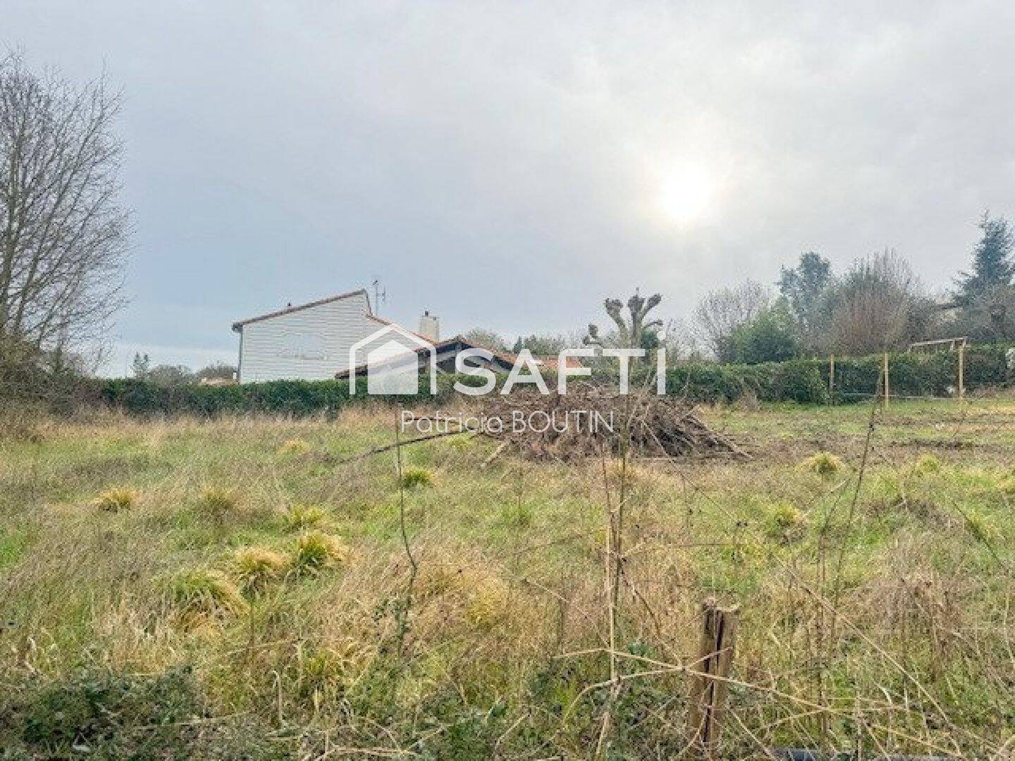 Terrain de 482 m² à Bessines - photo 2