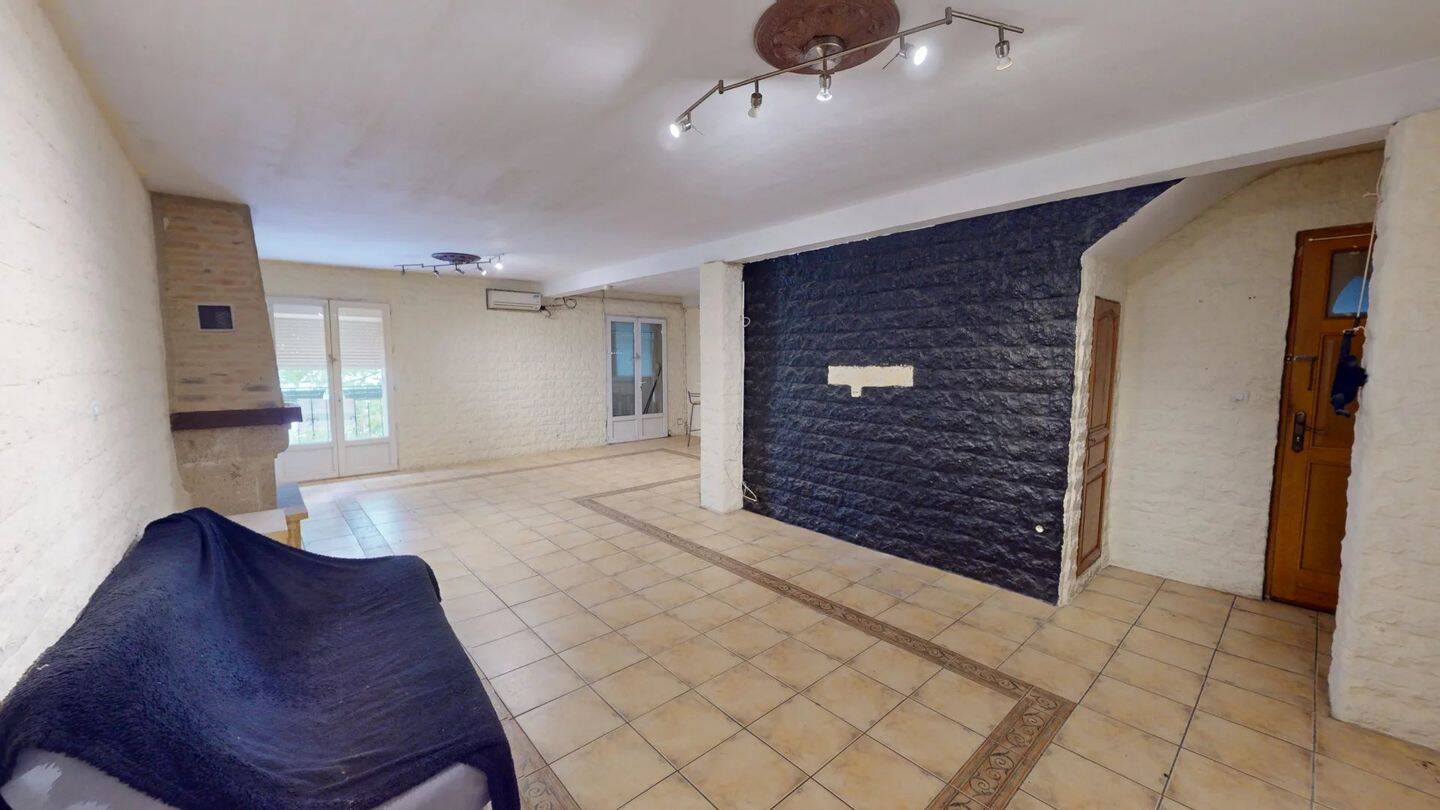 Appartement 4 pièces 95 m² · à Port-de-Bouc · 95 m² · 175 000 €