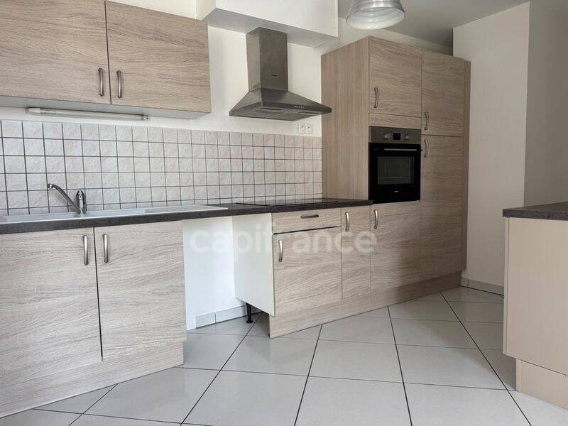 Appartement 3 pièces 90 m² · à Nancy · 90 m² · 965 €