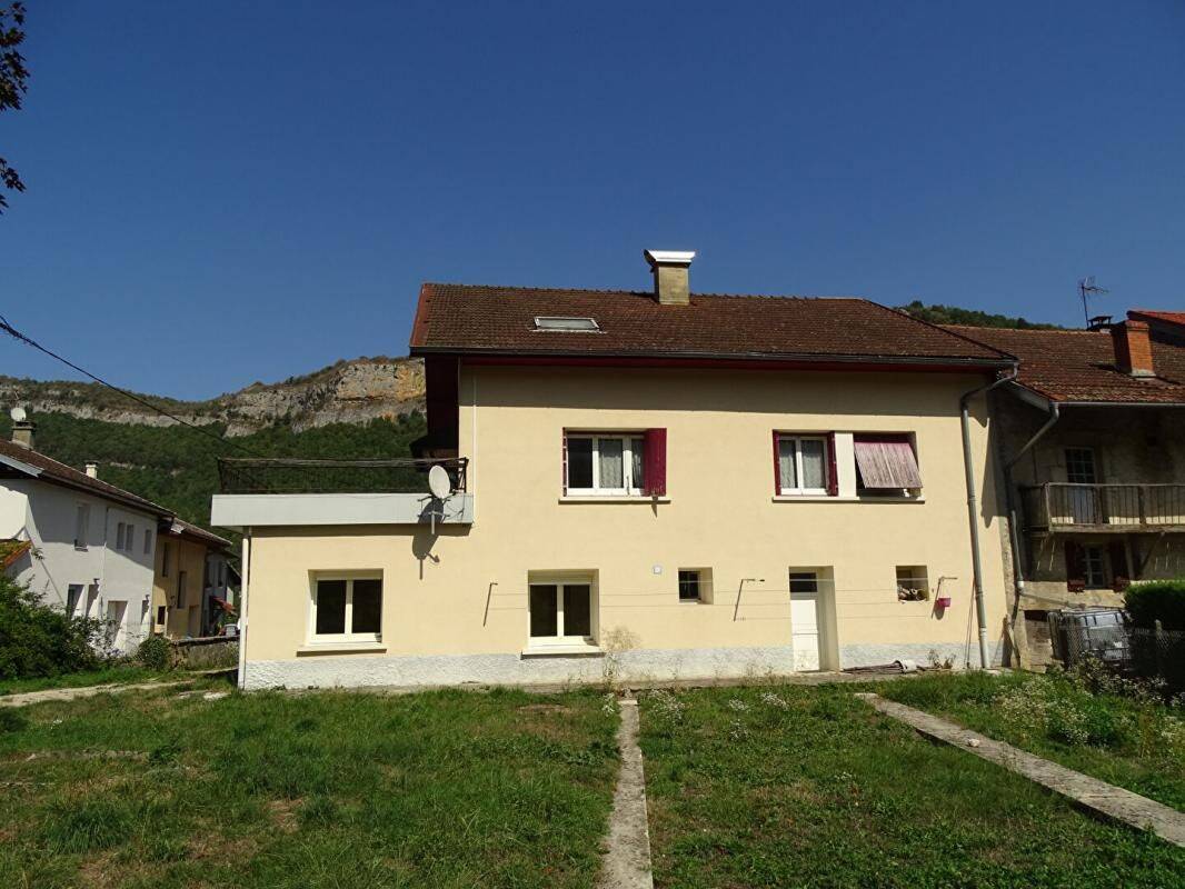 Maison 6 pièces 185 m² · à Vaux-lès-Saint-Claude · 185 m² · 178 500 €