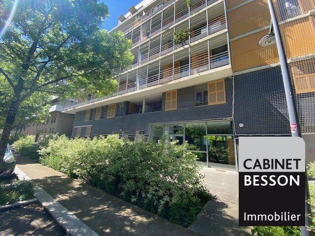 Appartement 3 pièces 72 m² · à Grenoble · 71,5 m² · 990 €