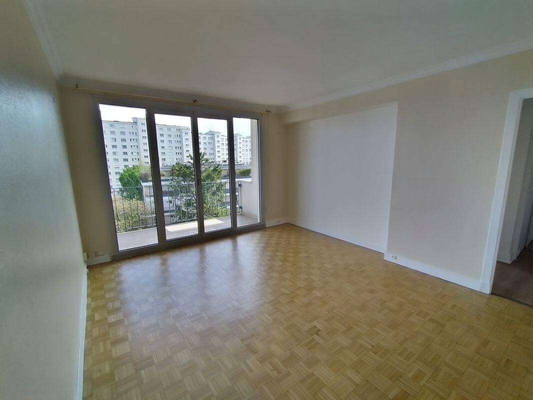 Appartement 3 pièces 63 m² · à Saint-Cloud · 63 m² · 1 350 €/mois