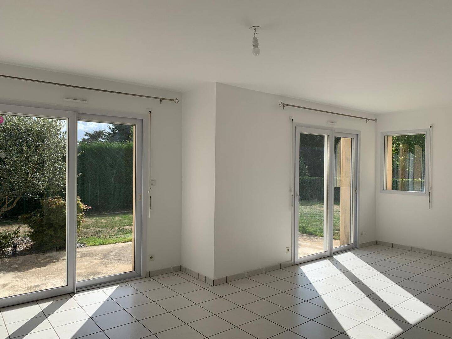 Maison 6 pièces 116 m² · à Noyal-Pontivy · 115,7 m² · 980 €/mois