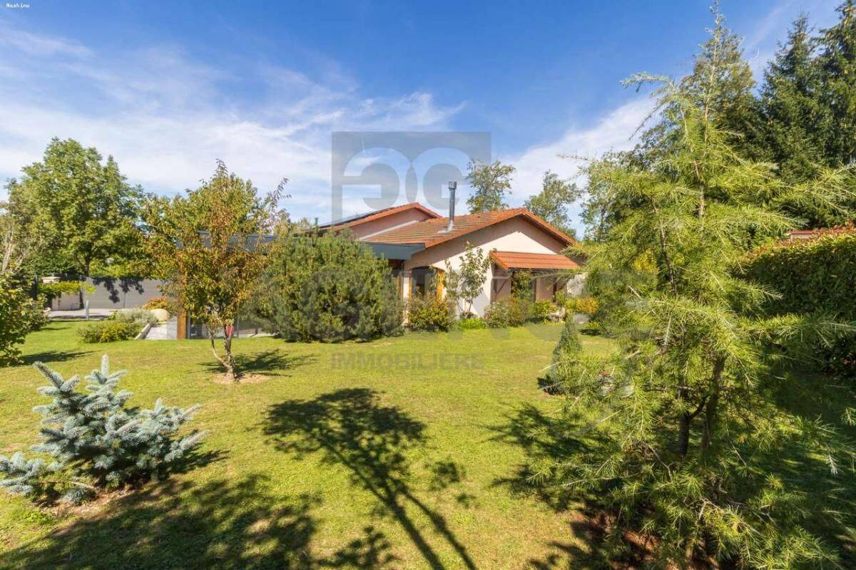 Maison 5 pièces 134 m² · à La Roche-sur-Foron · 134 m² · 645 000 €
