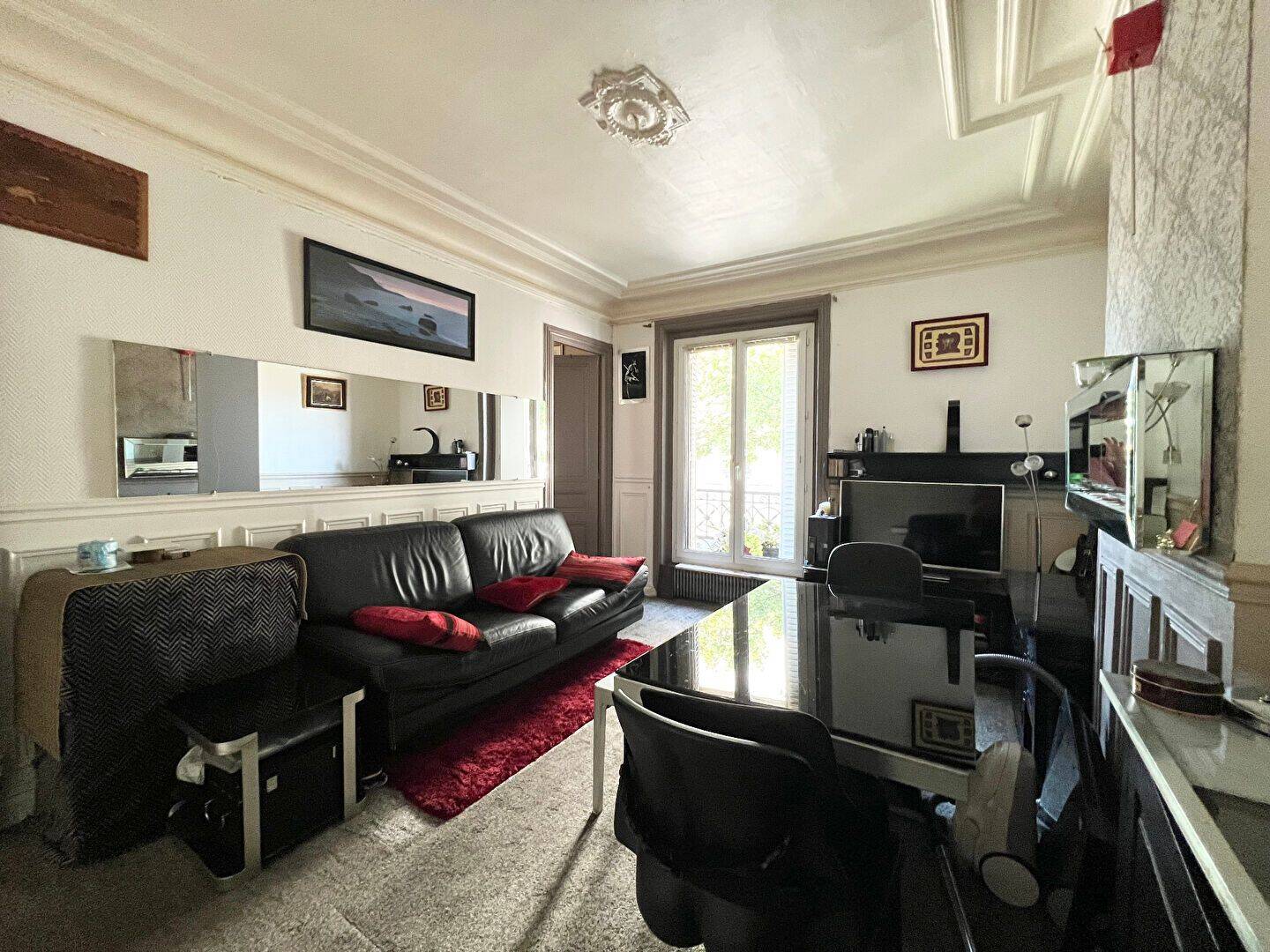 Appartement 2 pièces 40 m² · à Paris 18ème Arrondissement · 40 m² · 275 000 €