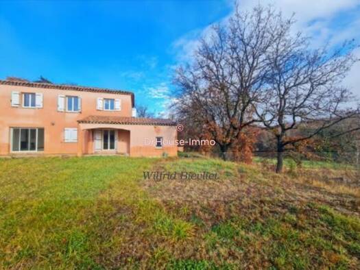 Maison à vendre 355 000 € 5 pièces 3 chambres 123 m² 5 500 m² de terrain Montmeyan 83670