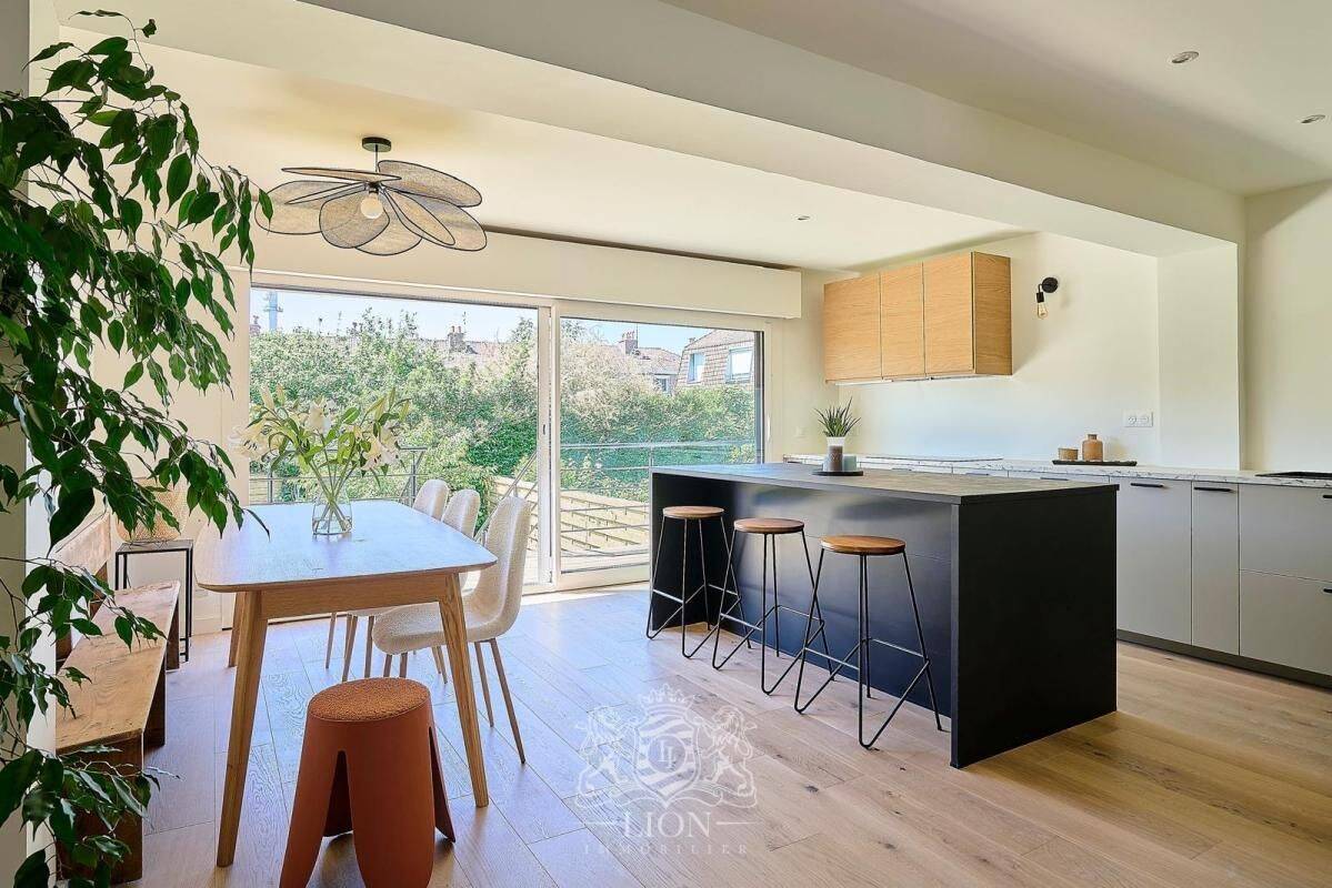 Maison 5 pièces 125 m² · à Saint-André-lez-Lille · 125 m² · 549 000 €