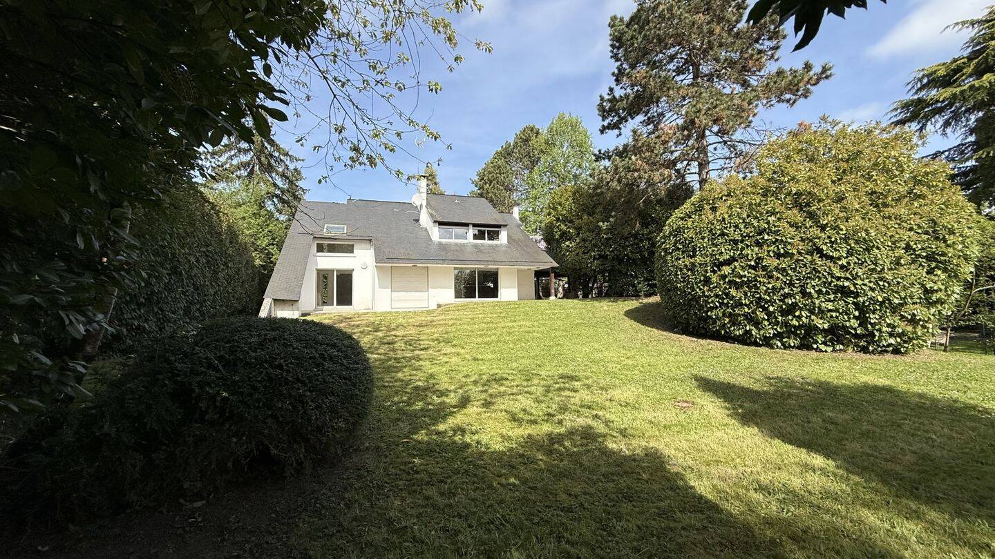 Maison 7 pièces 230 m² · à Bougival · 230 m² · 995 000 €