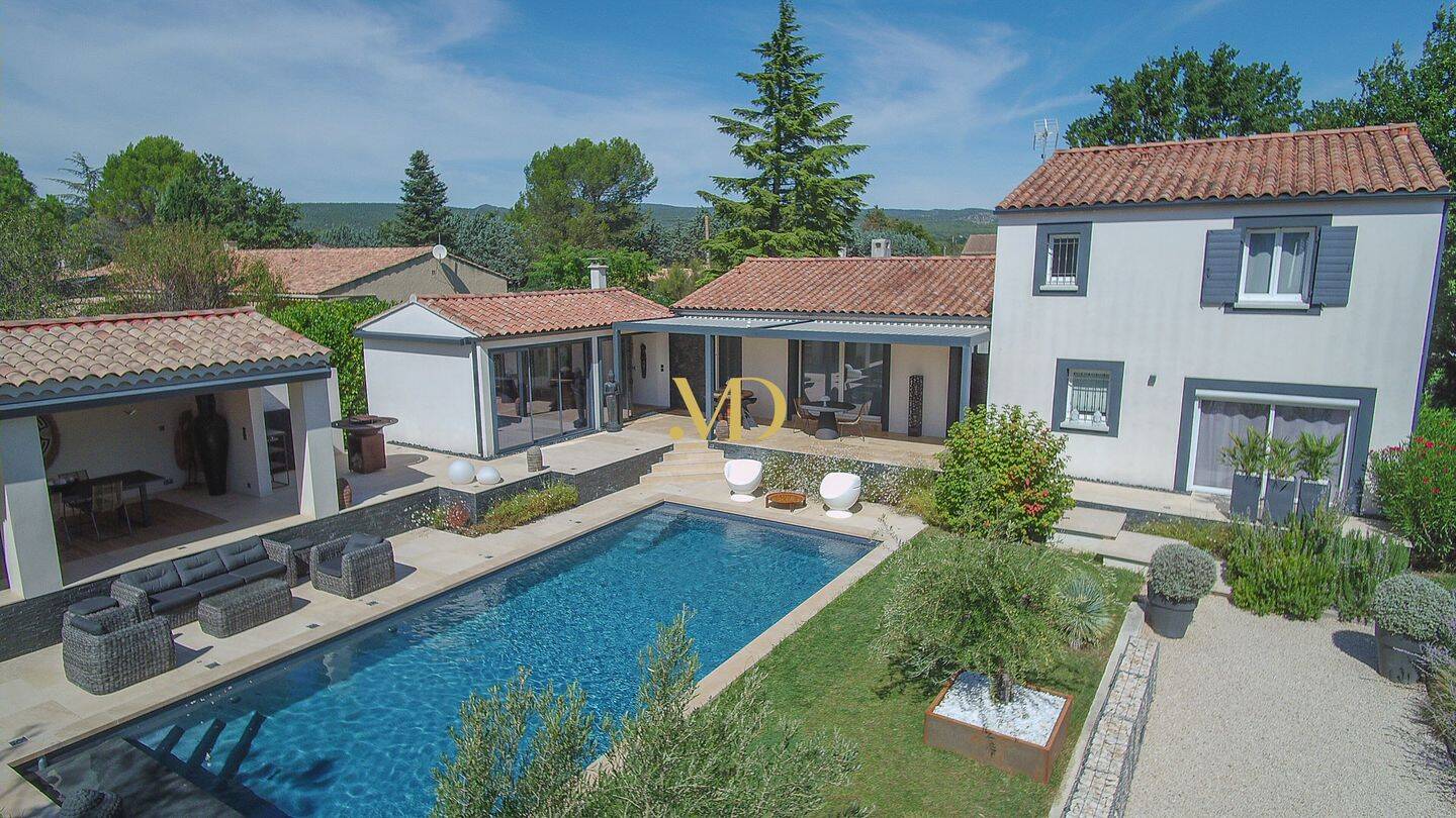 Maison 5 pièces 189 m² · à Cabrières-d'Avignon · 189 m² · 995 000 €