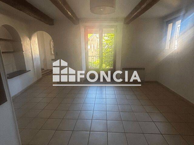 Appartement 3 pièces 70 m² · à Vence · 69,7 m² · 990 €