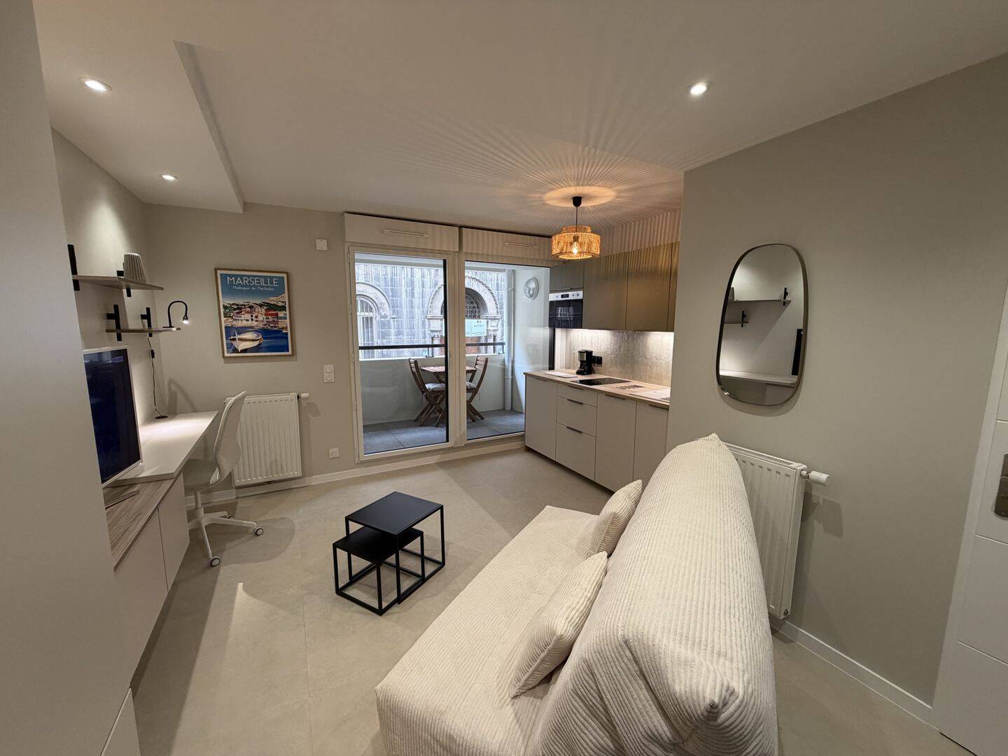 Appartement 1 pièce 21 m² · à Marseille 6ème Arrondissement · 21,3 m² · 815 €