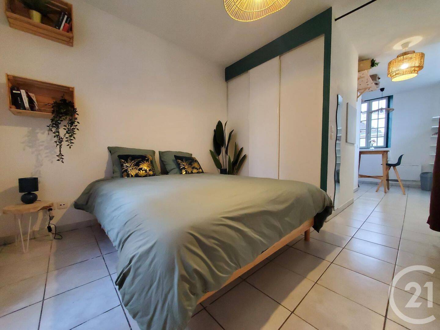 Appartement 1 pièce 24 m² · à Falaise · 23,5 m² · 370 €/mois
