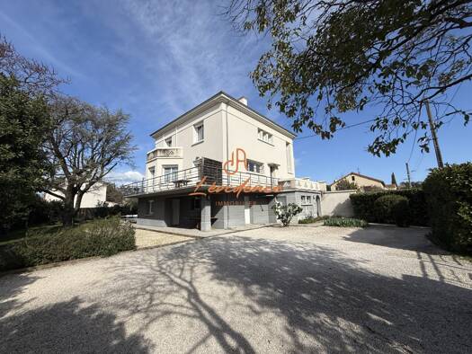 Maison à vendre 480 000 € 9 pièces 6 chambres 235 m² 869 m² de terrain Les Blaches-Les Champs Montélimar 26200