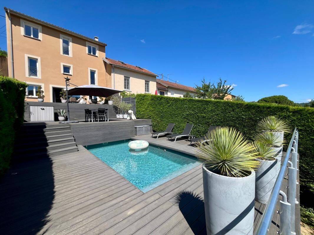 Maison 6 pièces 122 m² · à Oullins-Pierre-Bénite · 121,5 m² · 799 000 €