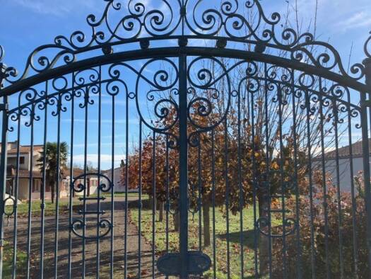 Terrain constructible viabilisé à vendre 124 900 € 252 m² de terrain Saint-Rogatien 17220