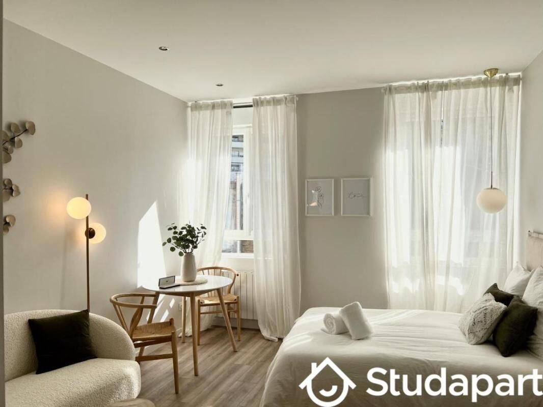 Appartement 1 pièce 30 m² · à Saint-Étienne · 30 m² · 750 €