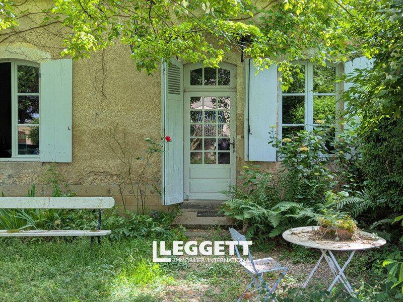 Maison 8 pièces 245 m² · à Sainte-Sévère-sur-Indre · 245 m² · 235 400 €