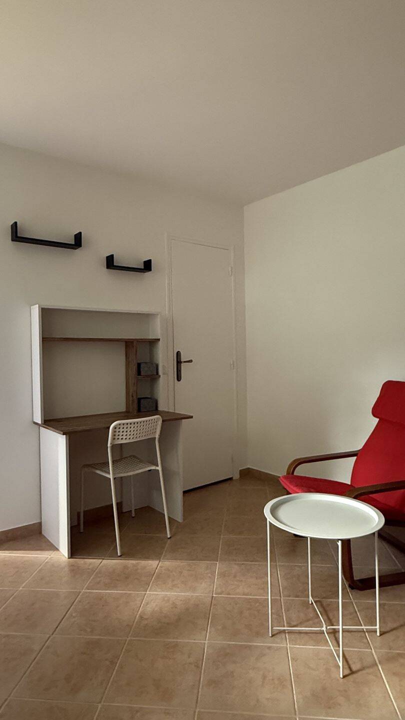 Appartement 1 pièce 24 m² · à Villeneuve-Saint-Georges · 23,7 m² · 740 €/mois