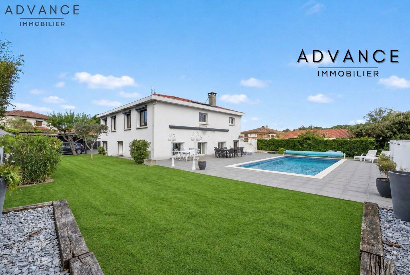 Maison 8 pièces 280 m² · à Saint-Jean · 280 m² · 589 000 €