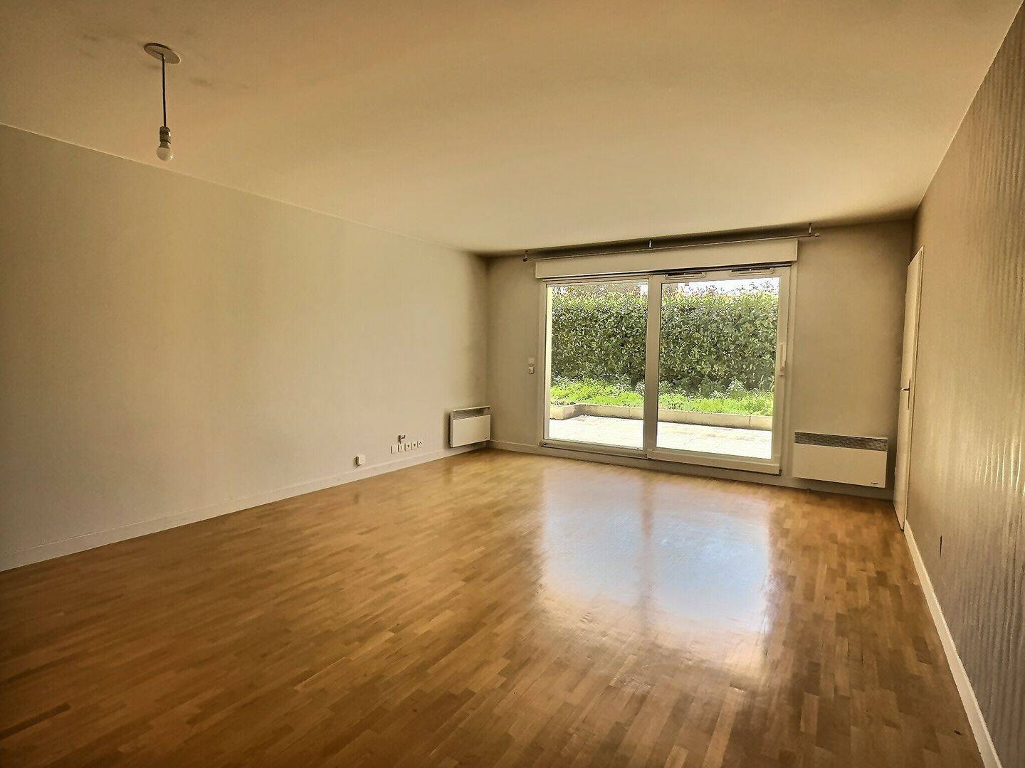 Appartement 3 pièces 82 m² · à Le Chesnay-Rocquencourt · 81,8 m² · 1 800 €