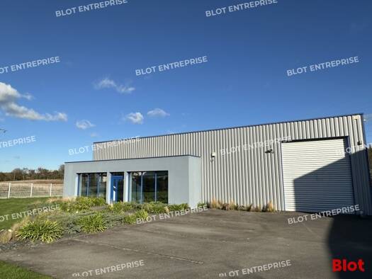 Entrepôt à louer 3 500 € 500 m² d'espace de stockage Rural Guidel 56520