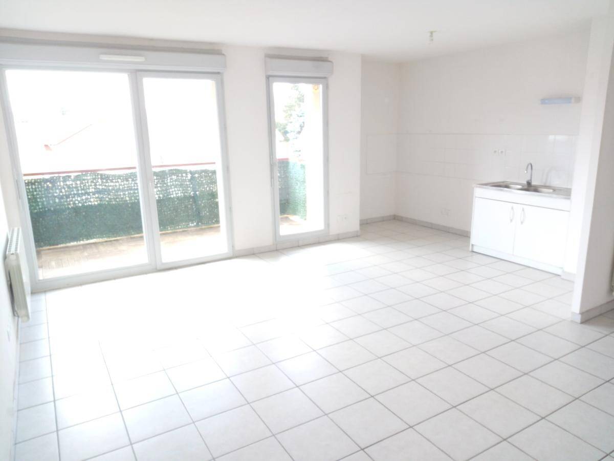 Appartement 3 pièces 66 m² · à Miribel · 66 m² · 940 €