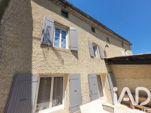Mas à vendre 318 000 € 5 pièces 4 chambres 133 m² 280 m² de terrain Noves 13550
