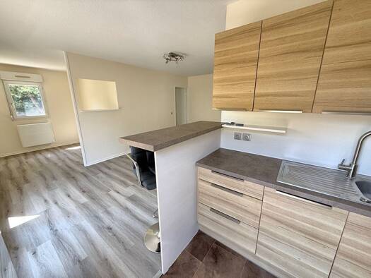 Appartement à vendre 236 000 € 2 pièces 1 chambre 49,5 m² RDC/4 Polo-Beyris-Saint Amand Bayonne 64100