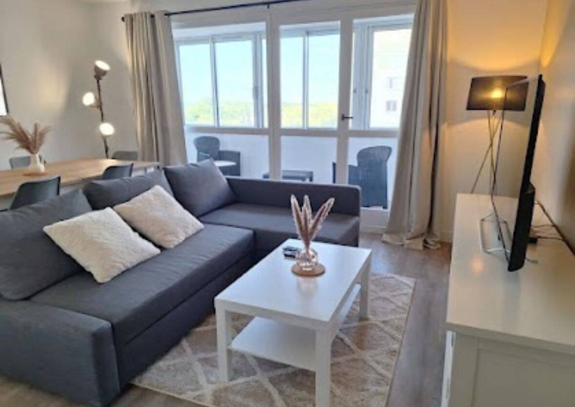 5 pièces 100 m² · à Orléans · 100 m² · 1 600 €