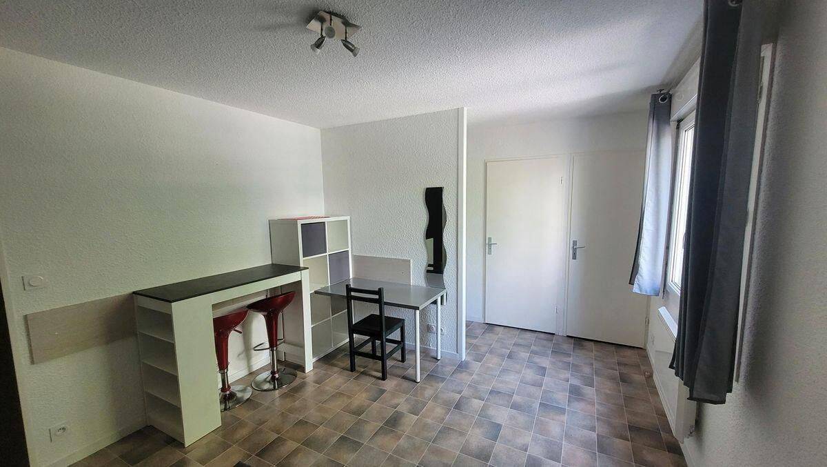 Appartement 1 pièce 18 m² · à Grenoble · 18 m² · 410 €