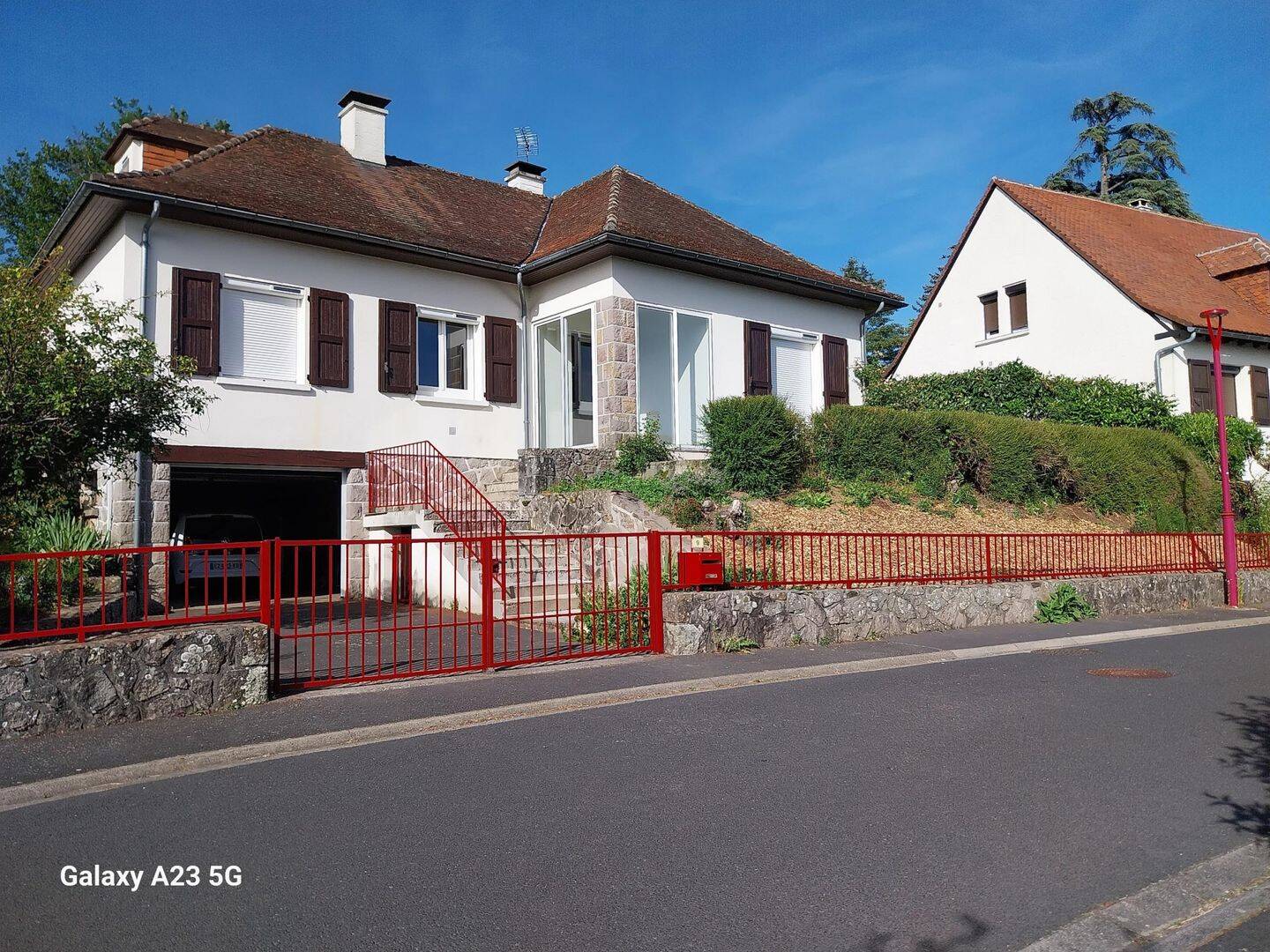 Maison 5 pièces 130 m² · à Arpajon-sur-Cère · 130 m² · 950 €/mois