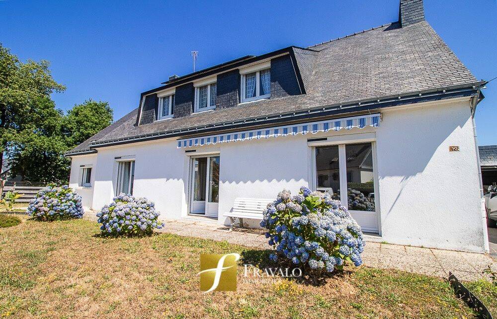 Maison 8 pièces 175 m² · à Ploeren · 175 m² · 499 550 €