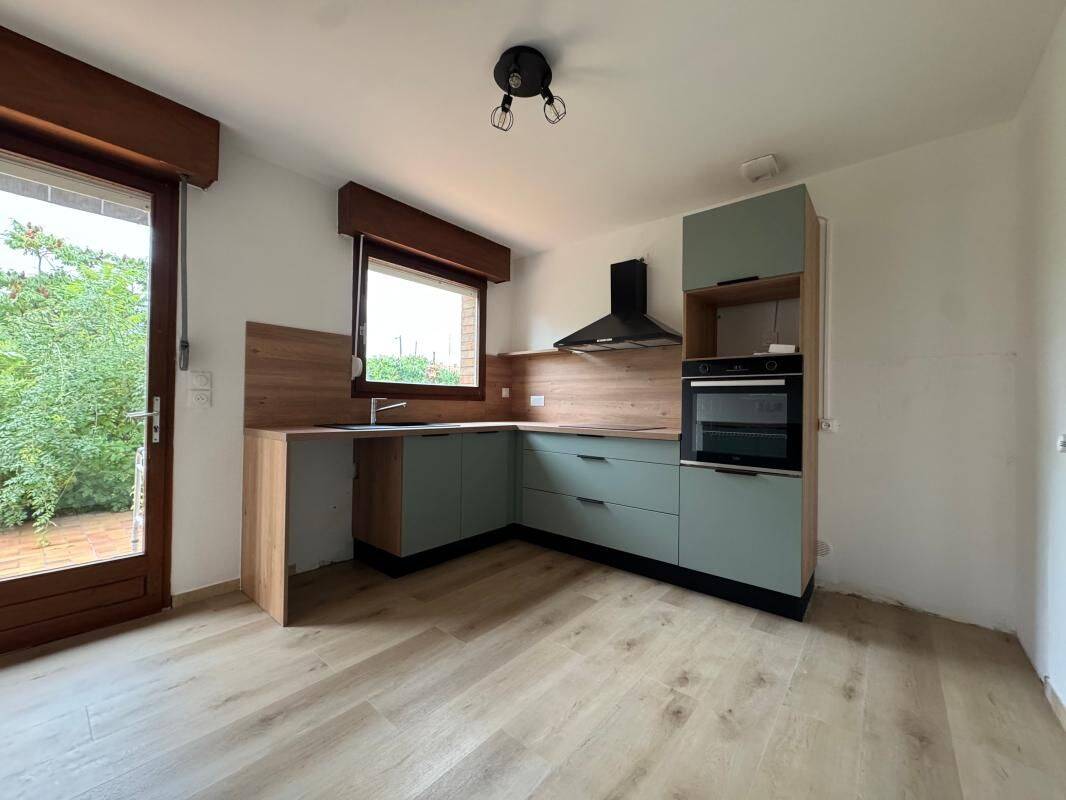 Maison 4 pièces 95 m² · à Houplines · 94,7 m² · 950 €/mois