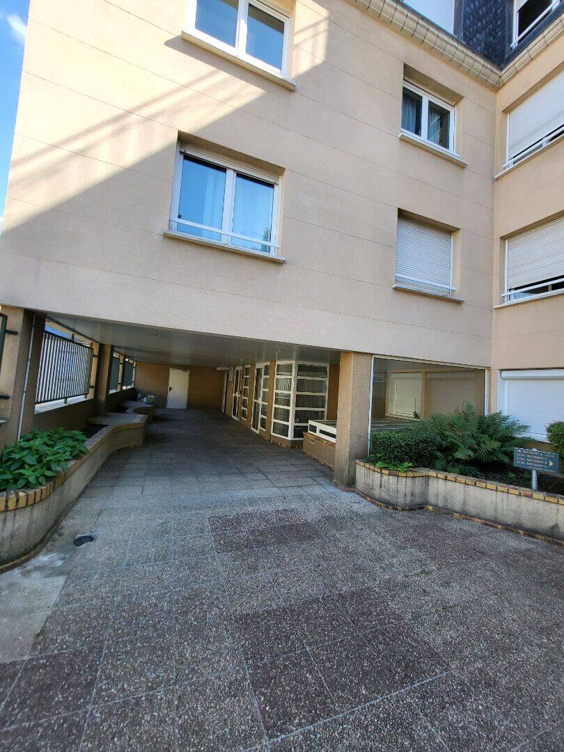 Appartement 2 pièces 27 m² · à Chaville · 26,6 m² · 950 €/mois