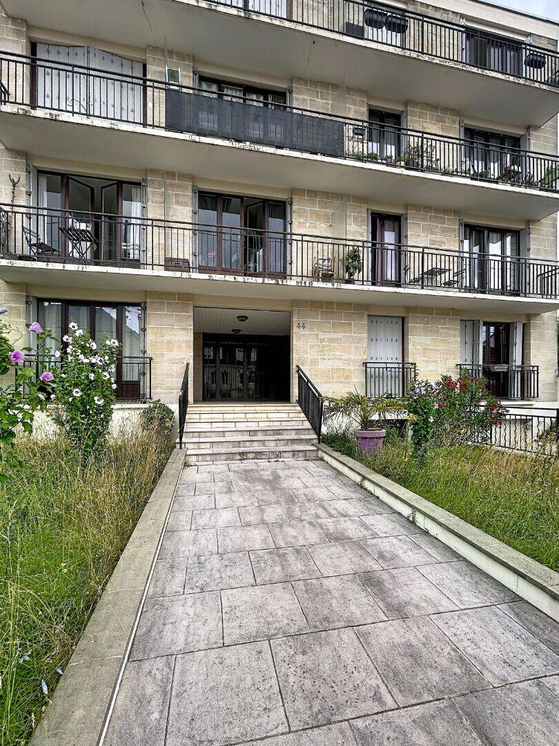 Appartement 2 pièces 41 m² · à Saint-Maur-des-Fossés · 41 m² · 235 000 €