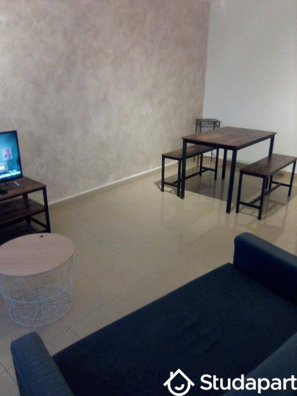 1 pièce 12 m² · à Metz · 12 m² · 470 €