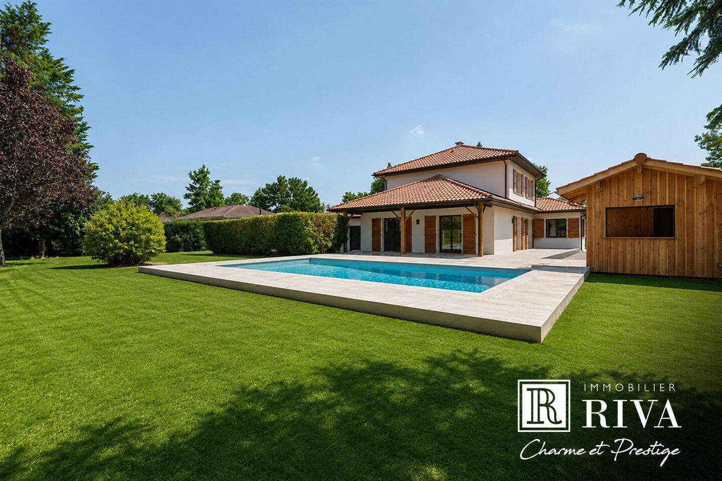 Maison 6 pièces 199 m² · à Carignan-de-Bordeaux · 199 m² · 940 000 €