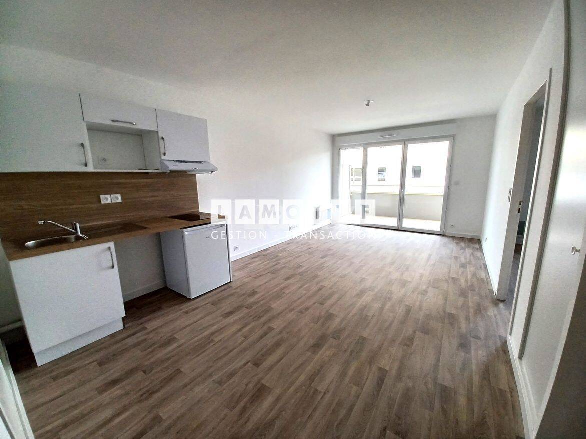 Appartement 2 pièces 42 m² · à Pont-Péan · 42,3 m² · 571 €