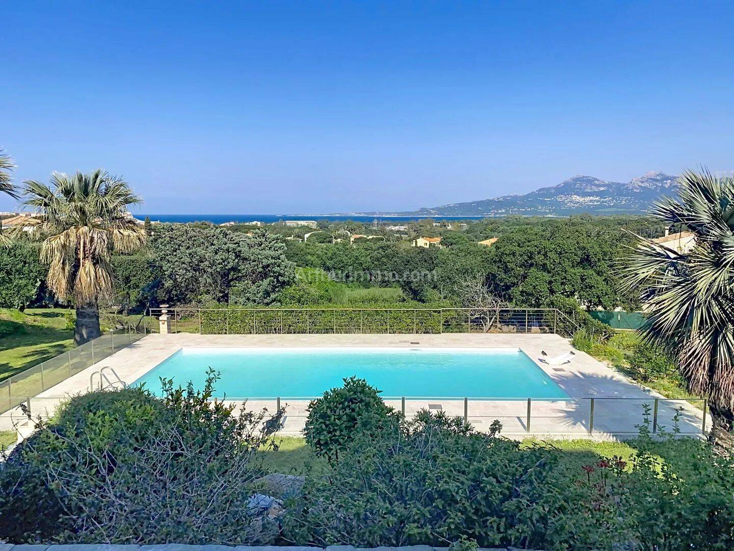 Maison 9 pièces 318 m² · à Calvi · 317,6 m² · 1 990 000 €