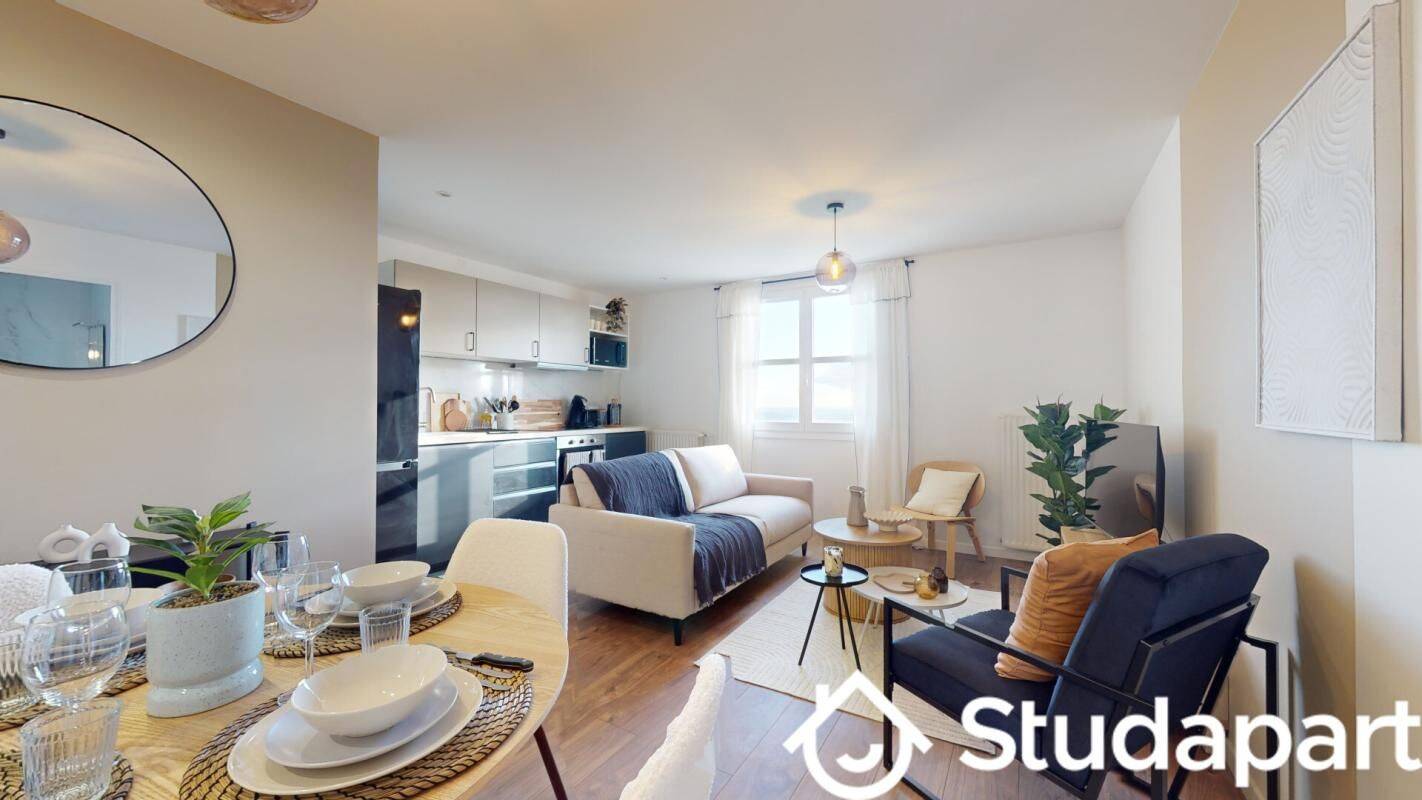 1 pièce 11 m² · à Cergy · 11 m² · 545 €