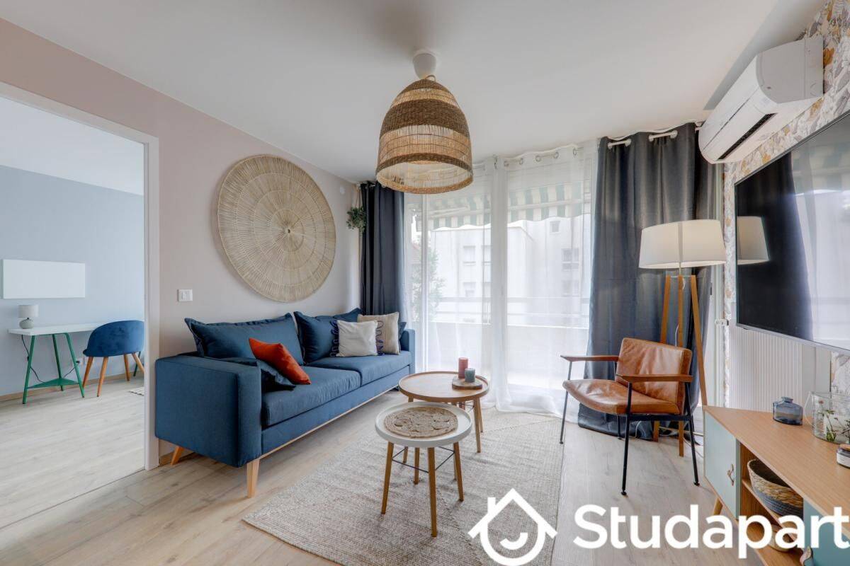 1 pièce 72 m² · à Lyon 8ème Arrondissement · 72 m² · 595 €