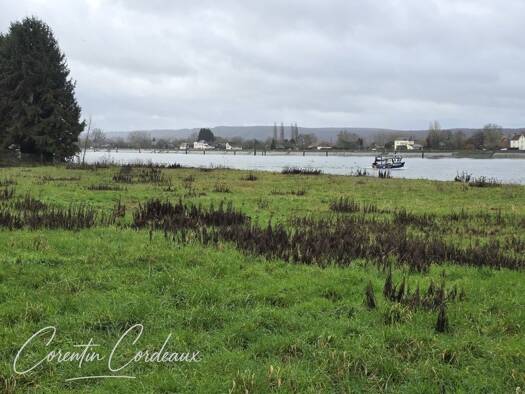 Terrain constructible à vendre 210 750 € 4 156 m² de terrain Forêt Le Trait 76580