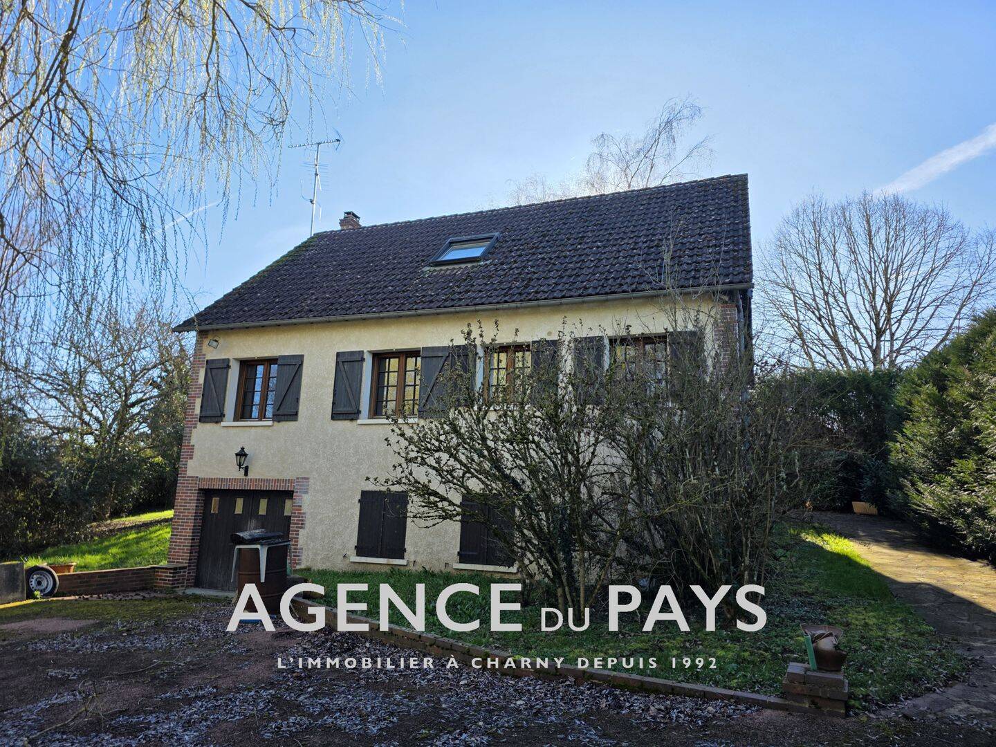 Maison 5 pièces 108 m² · à Charny Orée de Puisaye · 108 m² · 134 000 €