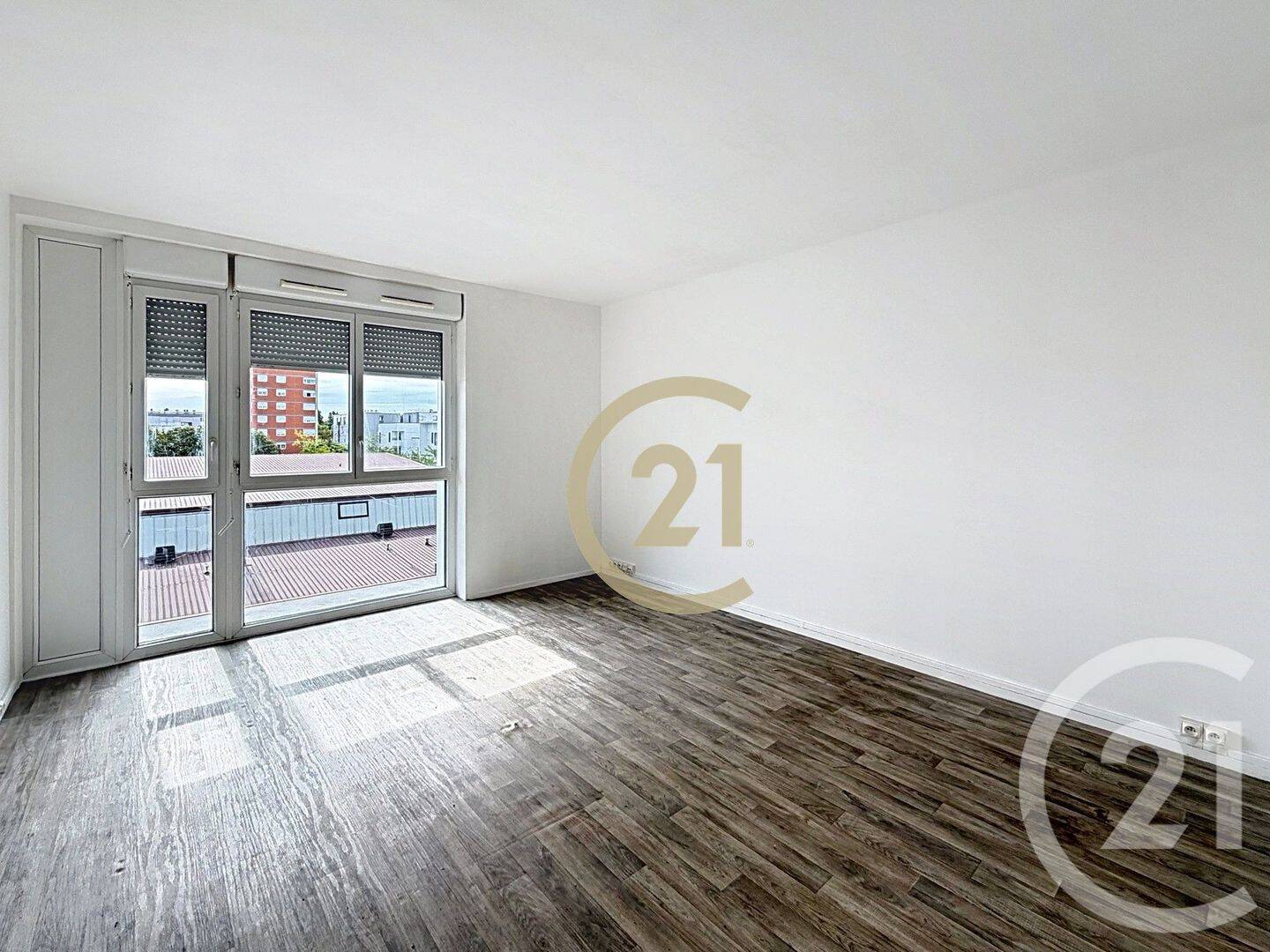 Appartement 3 pièces 56 m² · à Viry-Châtillon · 55,7 m² · 135 000 €