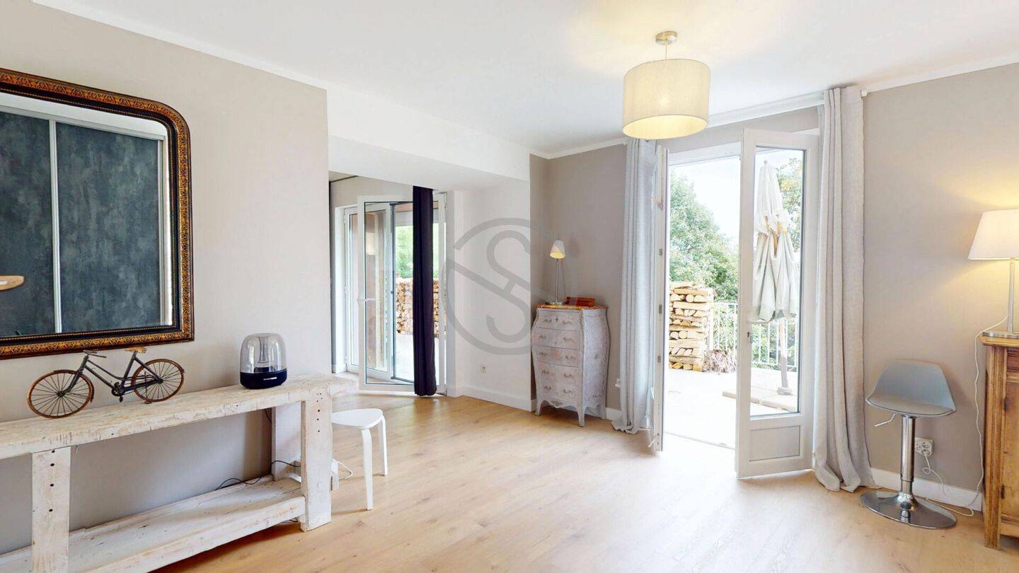 Maison 4 pièces 121 m² · à Le Grand-Lemps · 121 m² · 420 000 €