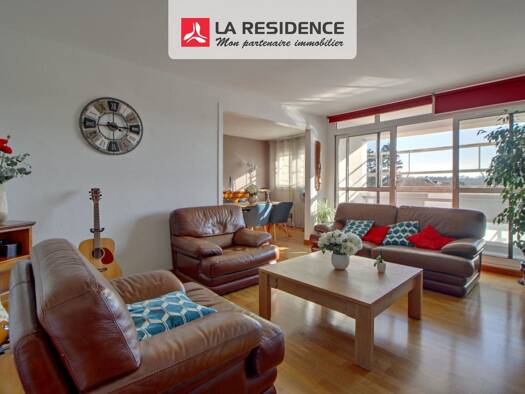 Appartement à vendre 265 000 € 5 pièces 3 chambres 99 m² Étage 3/3 Plaisir 78370