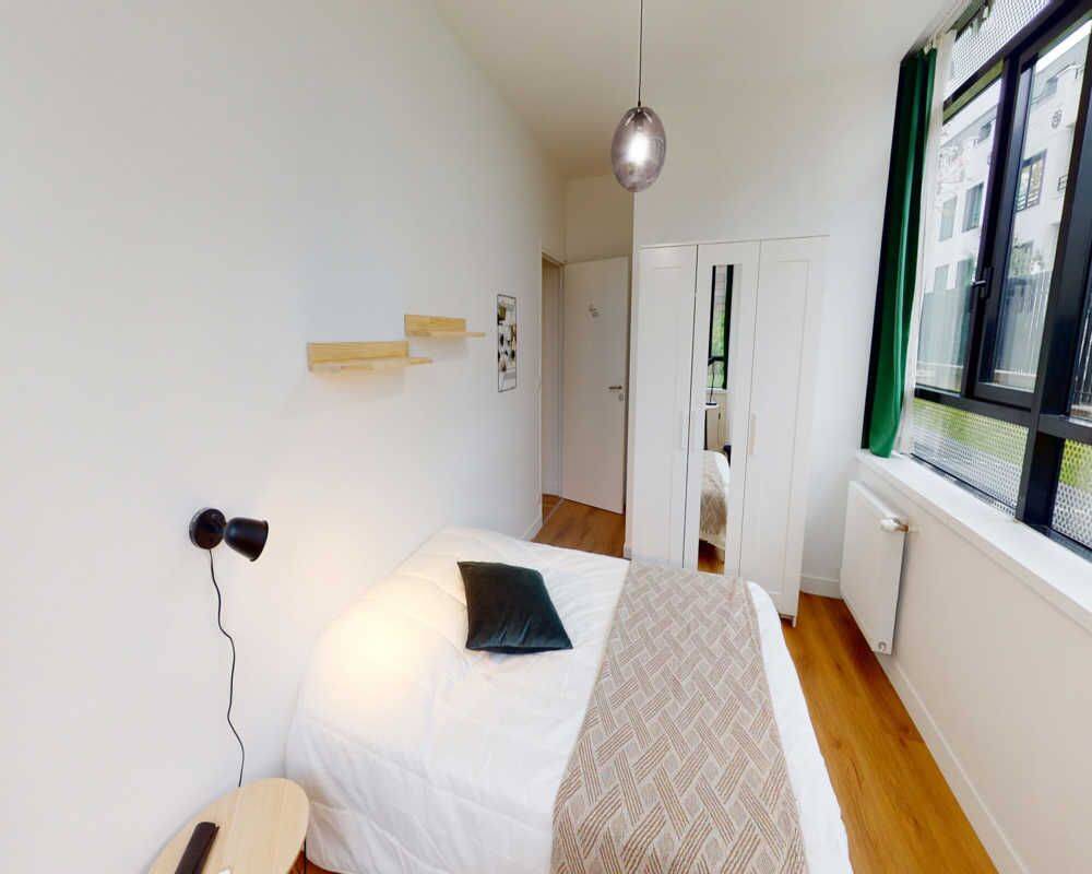 Appartement 7 pièces 150 m² · à Garches · 150 m² · 795 €/mois