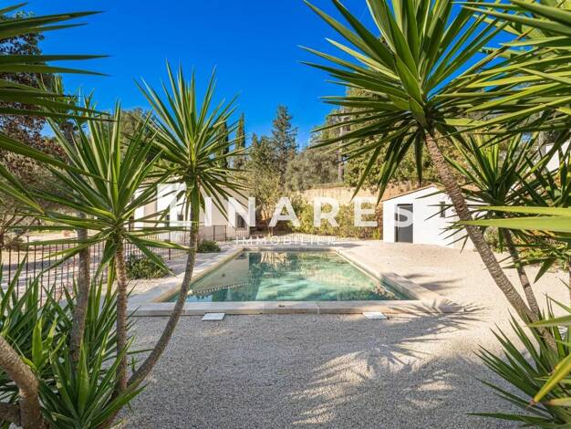 Maison à vendre 1 299 000 € 6 pièces 7 chambres 305 m² 4 000 m² de terrain Eoures Marseille 11ème arrondissement 13011