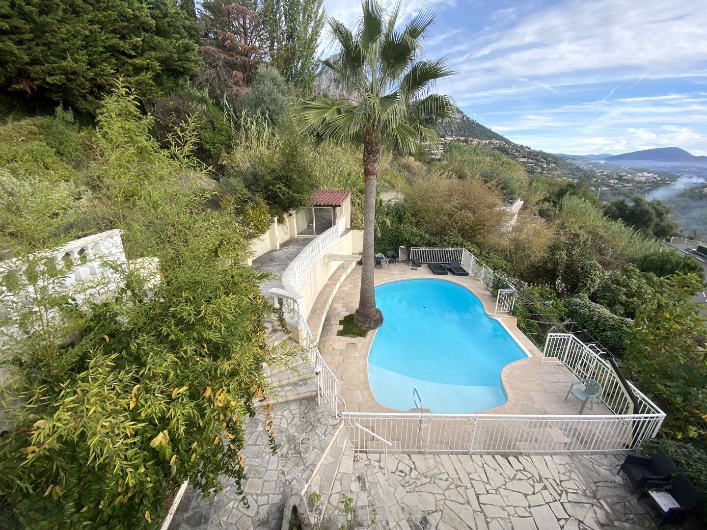 Maison 6 pièces 195 m² · à Vence · 194,8 m² · 920 000 €